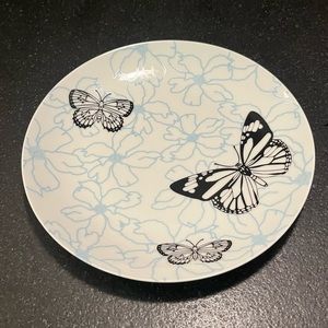 M Studios Bone China Butterfly 8” Salad/Dessert Plate Hanger